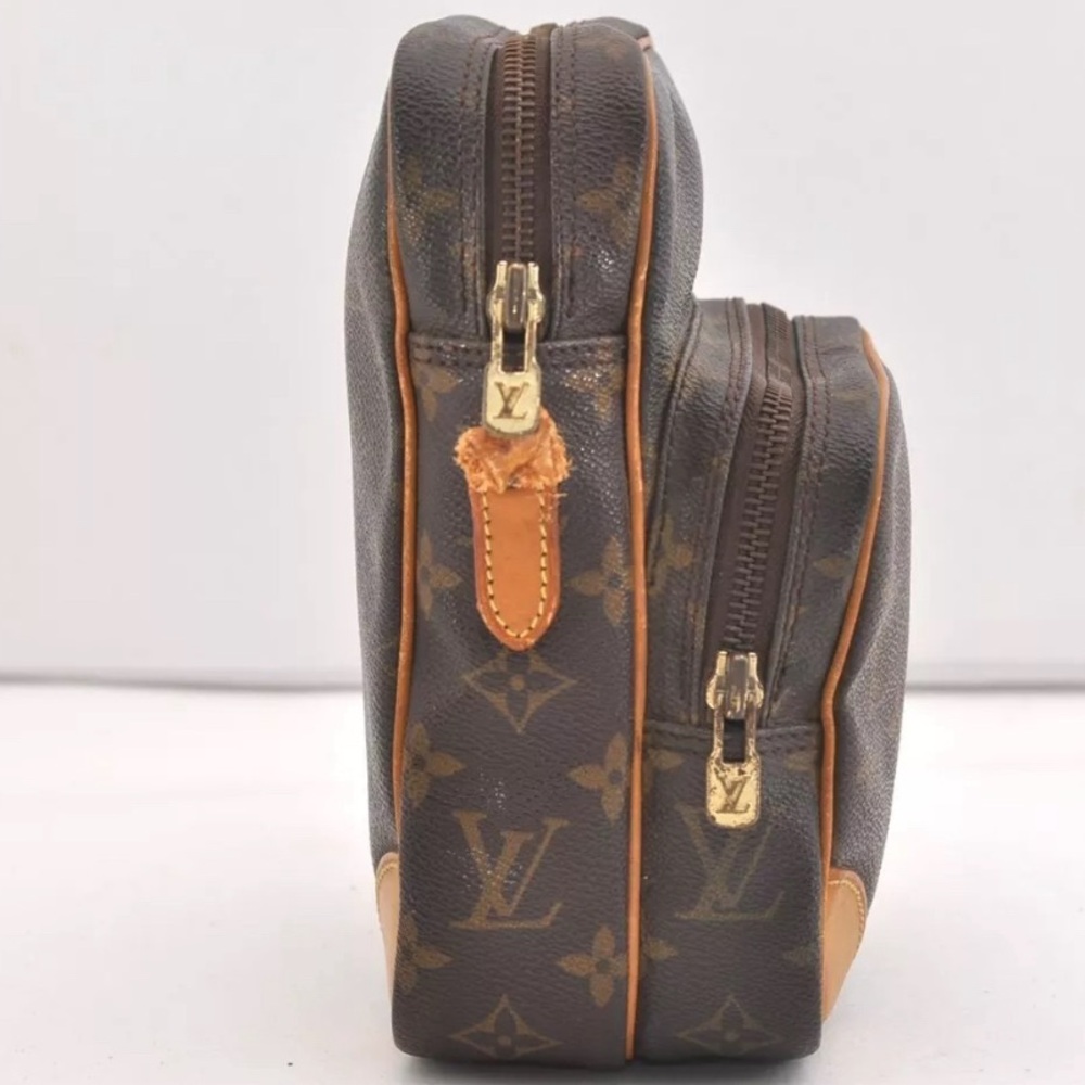 LV Monogram Amazone crossbody - Picture 7 of 9